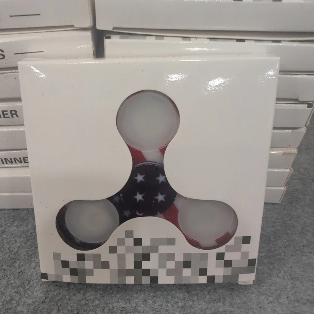 Lot of 25 American Flag‎ Fidget Spinner Patriotic USA Theme Toy